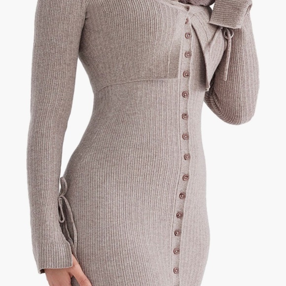 HOUSE OF CB Dahlia Faux Fur Collar….crop cardigan - Picture 4 of 4